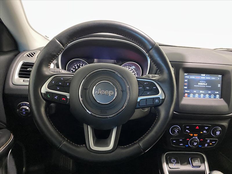 Jeep Compass 1,4 MultiAir 140k  Latitude - fotka 9 z 20