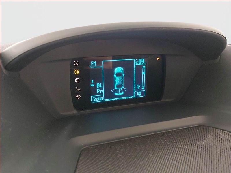 Ford C-MAX (2014) 1.0 EcoBoost, Tempomat - fotka 18 z 19