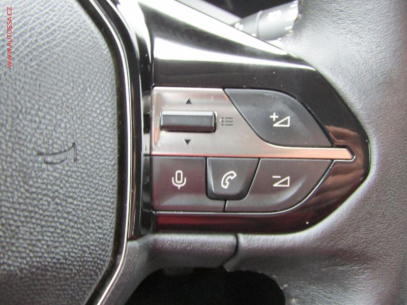 Peugeot 308 (2022) 1.2PT, 2.maj,ČR, Active - fotka 18 z 20