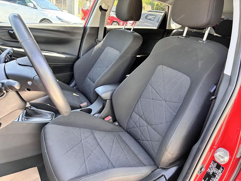 Hyundai Bayon 1.0T-GDi 88kW DCT MHEV SMART - fotka 10 z 33