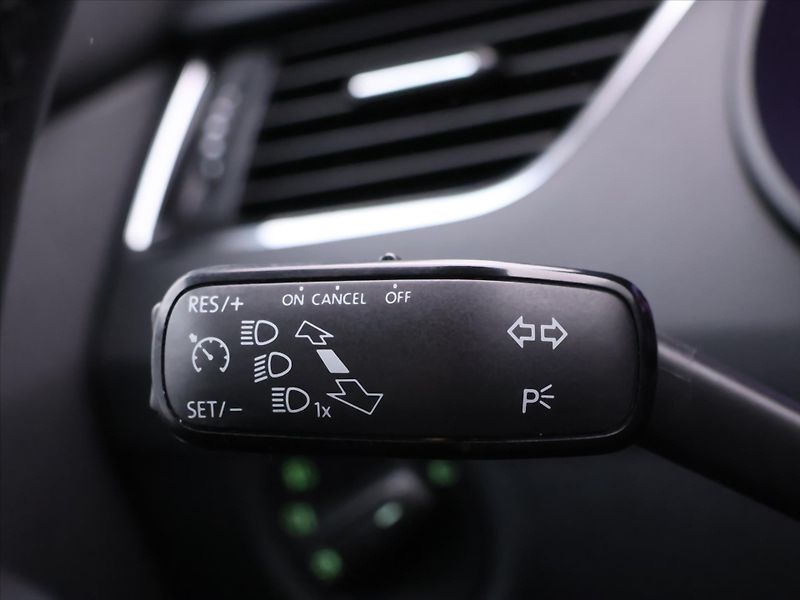 Škoda Octavia 1,0 TSI 85kW CZ Aut.Klima - fotka 15 z 28