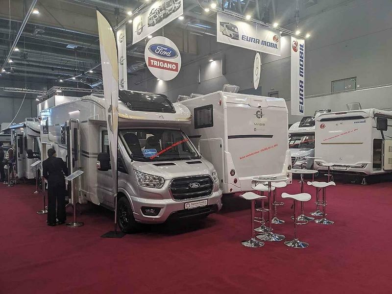 Na Caravaningu se představily expediční speciály, které zvládnou projet i Saharou