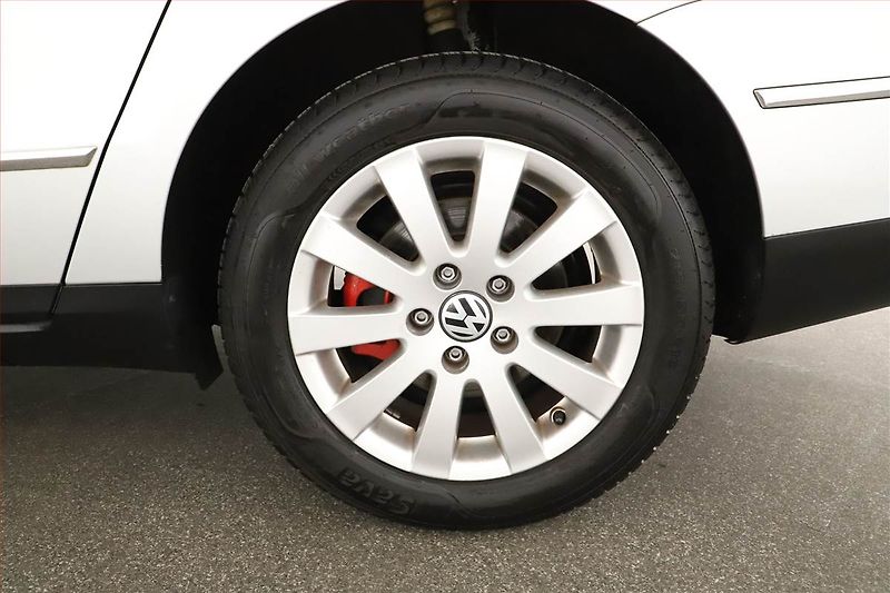 Volkswagen Passat (2009) 1.4 TSI, Tempomat - fotka 15 z 15