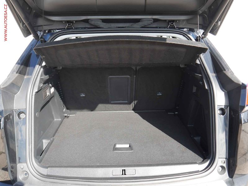 Peugeot 3008 (2019) 2.0 HDi, Crossway, AT, panor - fotka 7 z 18