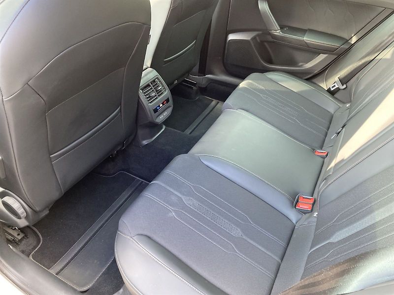Cupra Formentor (2023) 1.5 TSI DSG - fotka 7 z 41