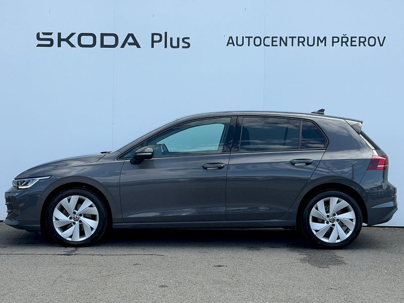 Volkswagen Golf (2025) 1.5 TSI 85kW People - fotka 3 z 35