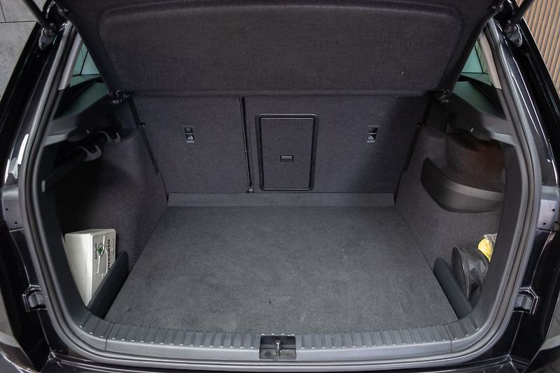 Škoda Karoq 2.0 TDI DSG*ACC*KAMERA*DPH* - fotka 36 z 39