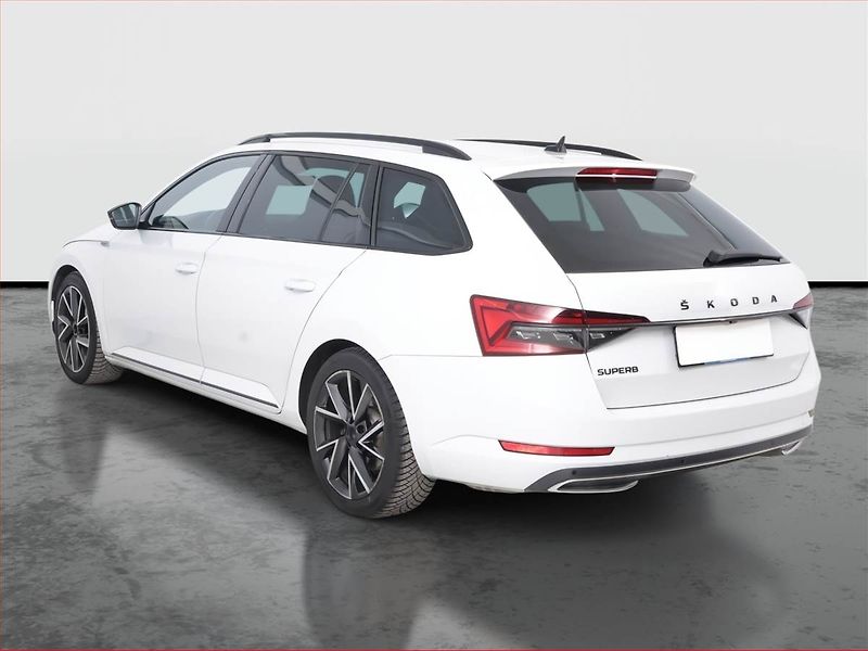 Škoda Superb (2022) Sportline 1.5 TSI - fotka 4 z 17