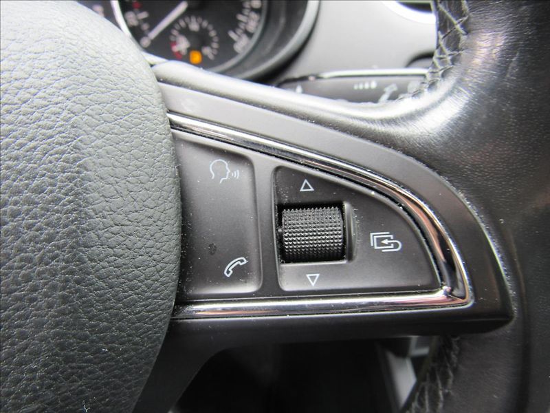 Škoda Octavia 2,0 TDI 110kW DSG Combi - fotka 22 z 31