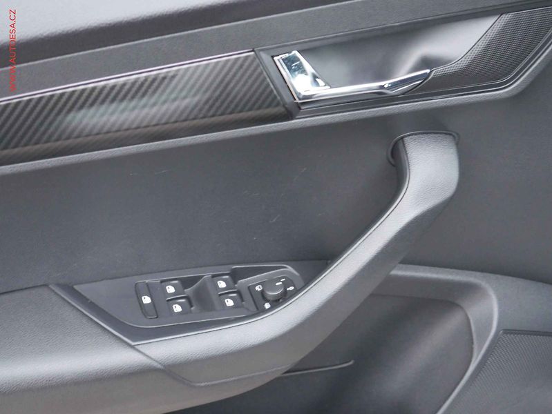 Škoda Karoq (2022) 1.5 TSi, ČR, AC, TZ, navi - fotka 19 z 20
