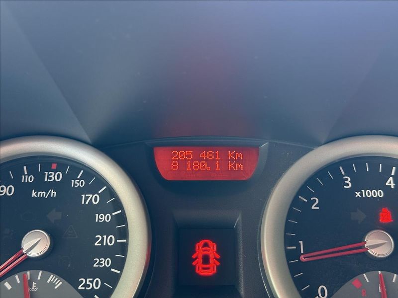 Renault Mégane 1,6   16V,SERVISKA,2. SADA KOL - fotka 12 z 21
