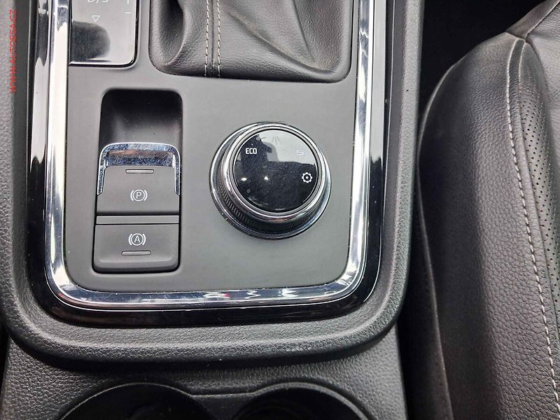 Seat Ateca (2018) 1.5 TSi, Xcellence, DSG, TZ - fotka 17 z 20