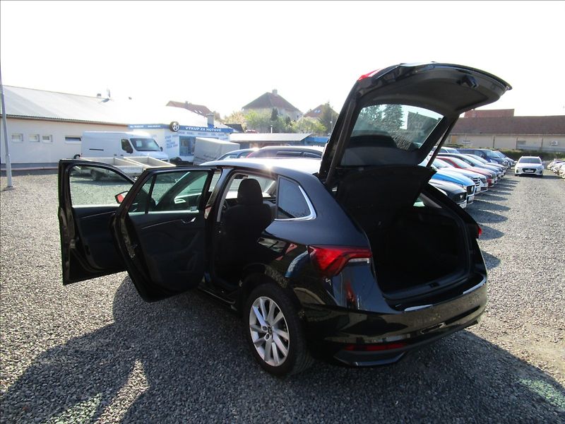Škoda Scala 1.0TSi  130 Let Premium, 1. ma - fotka 33 z 43