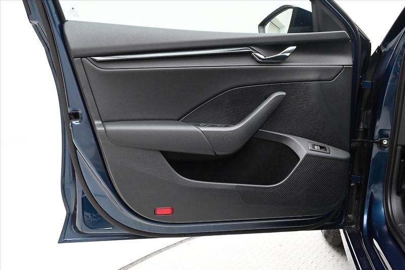 Škoda Octavia 2,0 TDI 110 kW DSG Business Zá - fotka 24 z 32