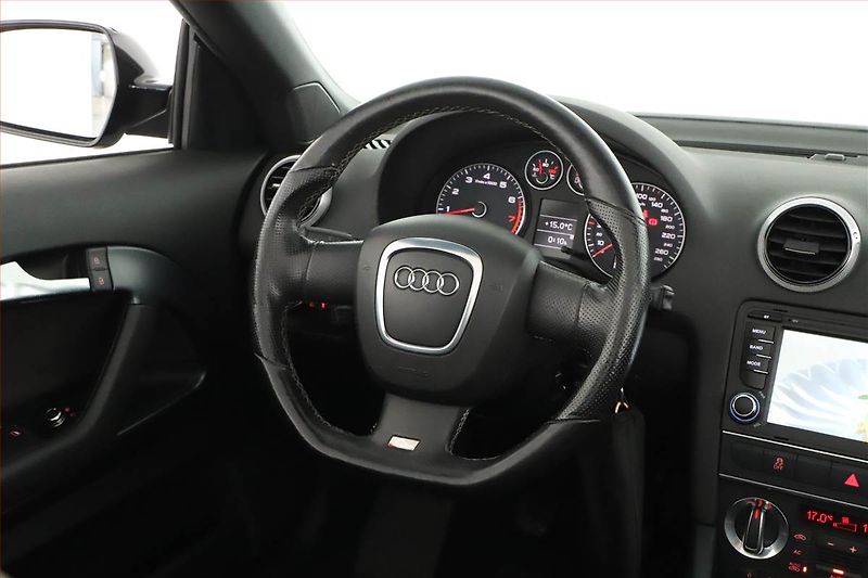 Audi A3 (2011) 1.8 TFSI, Tempomat - fotka 8 z 15
