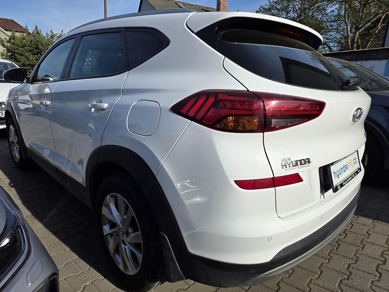 Hyundai Tucson 1.6-PRAV.SERVIS-NAVI-KAMERA - fotka 8 z 17