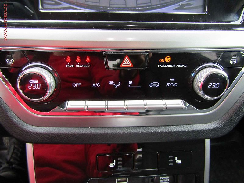SsangYong Korando (2022) 1.5T-GDi 4x4, 2.maj,ČR, AT - fotka 13 z 18
