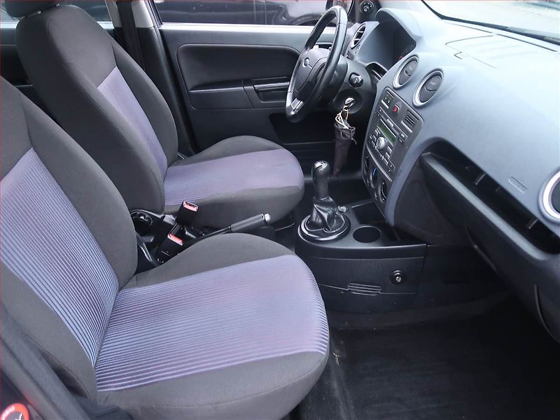 Ford Fusion (2008) 1.4, nová STK, v provozu - fotka 9 z 13
