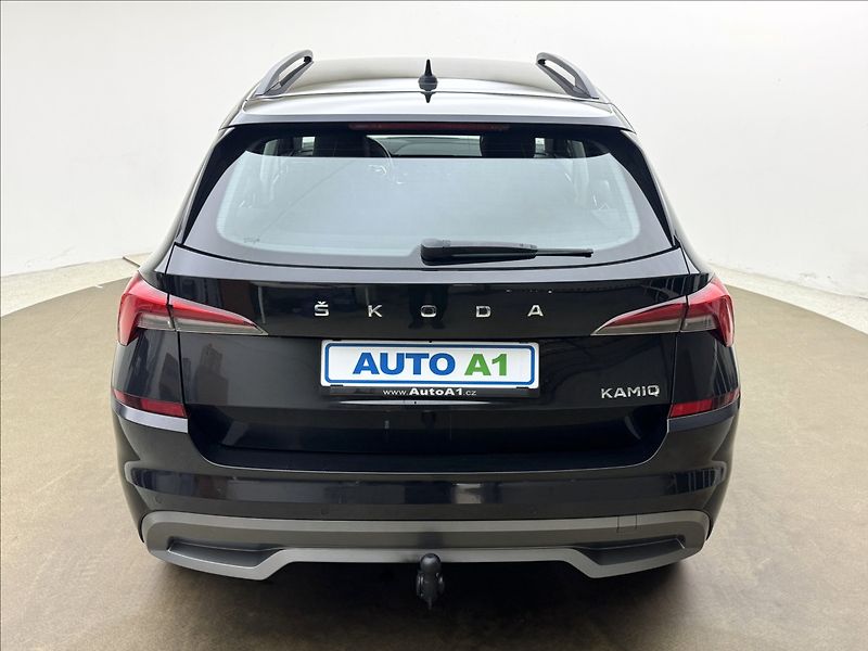 Škoda Kamiq 1,5 TSi 110kW VÝHŘEV TAŽNÉ ČR - fotka 5 z 35