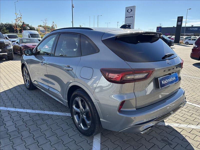 Ford Kuga 1,5 EcoBoost 111kW ST-Line X - fotka 3 z 48