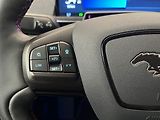 Ford Mustang Mach-E Standard Range AWD, SoH 93,1 % - náhled 27