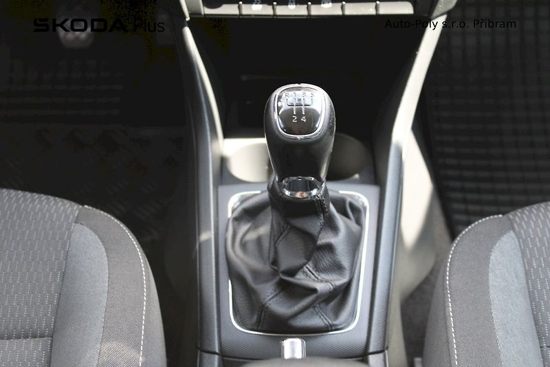 Škoda Rapid (2014) Ambition Plus 1.6TDI / 66kW 5° - fotka 16 z 22
