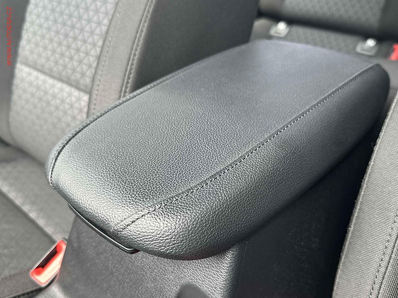 Kia Ceed (2023) 1.5i, 1.maj,ČR, AC, tempo - fotka 19 z 20