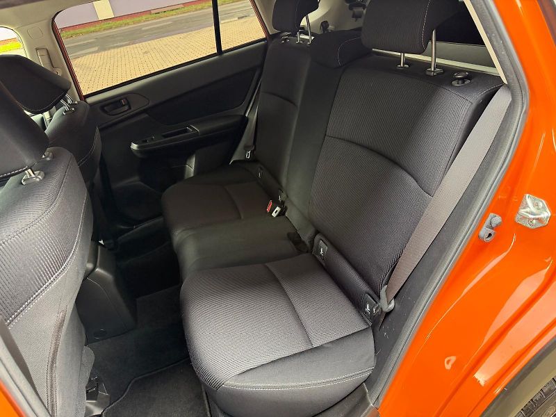 Subaru XV 2,0i AWD / servis.kn. /  - fotka 14 z 30