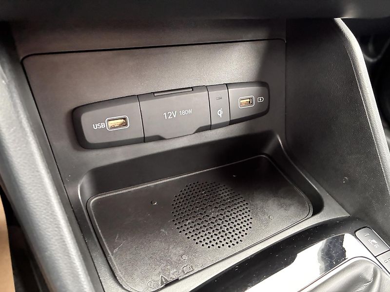 Hyundai Tucson 1.6T-GDi 132kW, REZERVACE - fotka 23 z 30