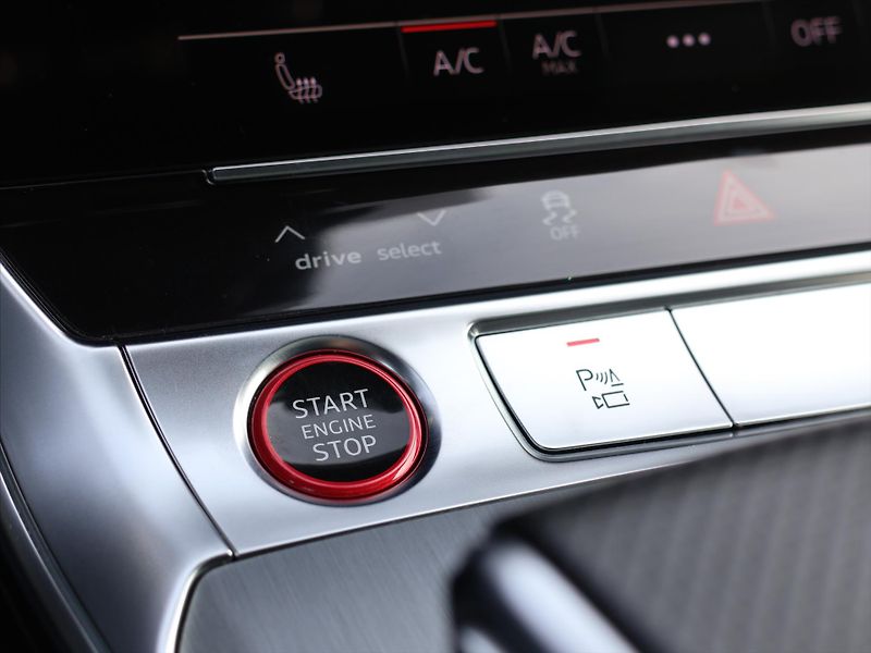 Audi S7 3,0 V6 253kW Quattro DPH B&O H - fotka 37 z 46