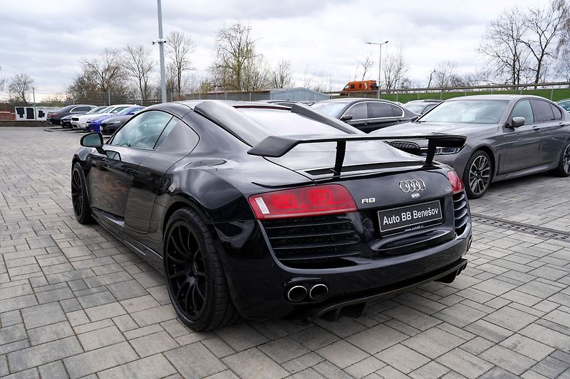 Audi R8 4.2 TFSI/Quattro/ČR/520PS !!!! - fotka 4 z 34