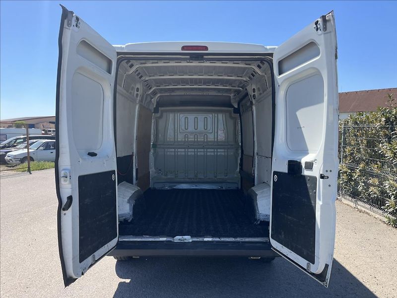 Peugeot Boxer 2,0 HDi L2 H2 KLIMA SERVIS DPH - fotka 28 z 35