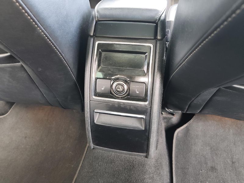 Škoda Superb - fotka 15 z 18