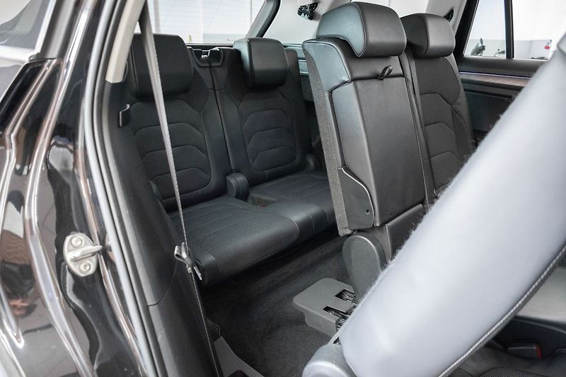 Škoda Kodiaq 2.0 TDI DSG*4X4*7.MÍST*ACC*DPH - fotka 18 z 46