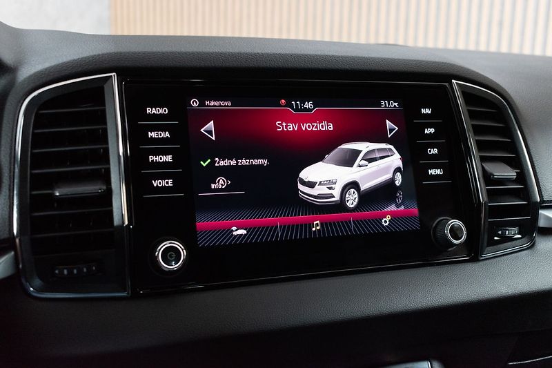 Škoda Karoq 1.6 TDI 85kW KAMERA*KESSY*ACC* - fotka 28 z 42