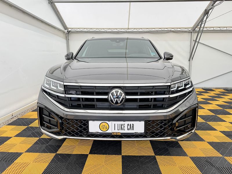 Volkswagen Touareg 3.0Tdi*1-MAJ*DPH*R-LINE*HUD* - fotka 3 z 47