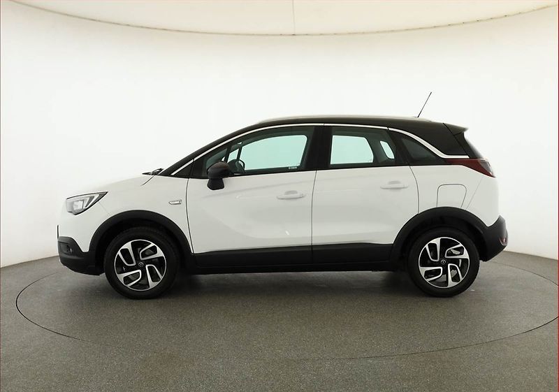 Opel Crossland X (2018) 1.2 Turbo, ČR,1.maj - fotka 3 z 17