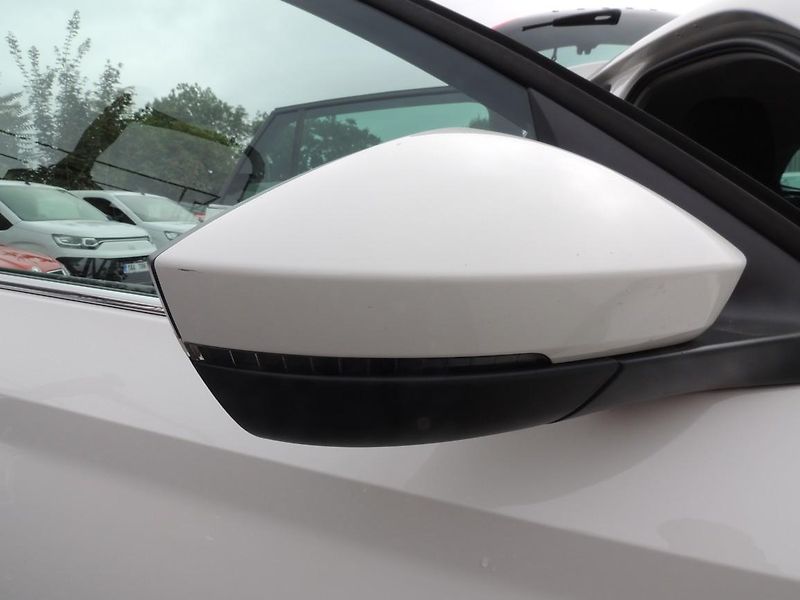 Škoda Scala (2020) 1.0TSi,85kw,Style,full LED,ČR - fotka 34 z 38