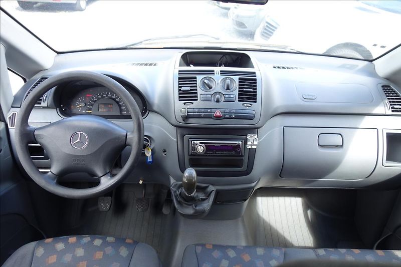 Mercedes-Benz Vito 2,2 CDi 80KW, ČR, 6MÍST,111. - fotka 16 z 27