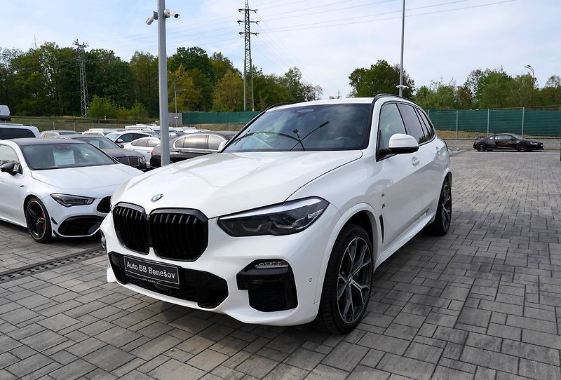 BMW X5 30d xDrive, Mpaket/21/Led - fotka 2 z 42
