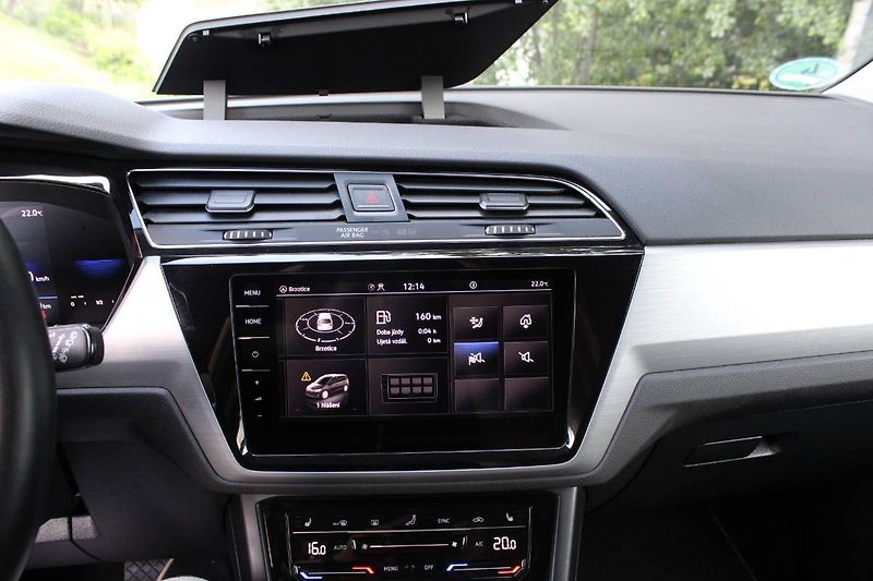 Volkswagen Touran (2022) 2.0 TDI 110kW DSG LED tažné - fotka 15 z 35