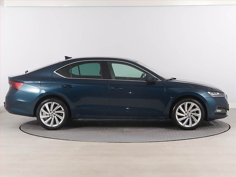 Škoda Octavia (2021) Style 1.5 TSI e-tec - fotka 6 z 18