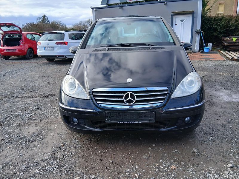 Mercedes-Benz Třídy A 1.7i, Avantgarde  - fotka 4 z 28