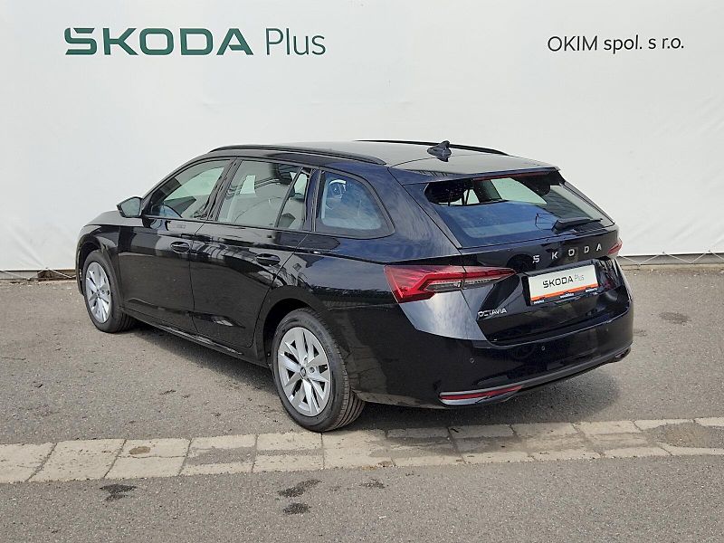 Škoda Octavia (2025) Combi Selection 1,5 Tsi 110 Kw - fotka 36 z 40