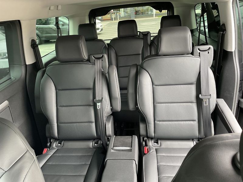 Toyota ProAce Verso 2.0 8AT L2 VIP 7S ODBĚR 3/2026 - fotka 13 z 30