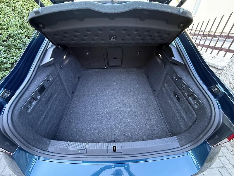 Škoda Superb (2023) 2,0TDi 147kW STYLE DSG TAŽNÉ - fotka 12 z 23