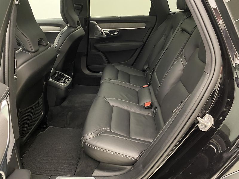 Volvo V90 CC B5 AWD ULTIMATE REZERVACE - fotka 5 z 68