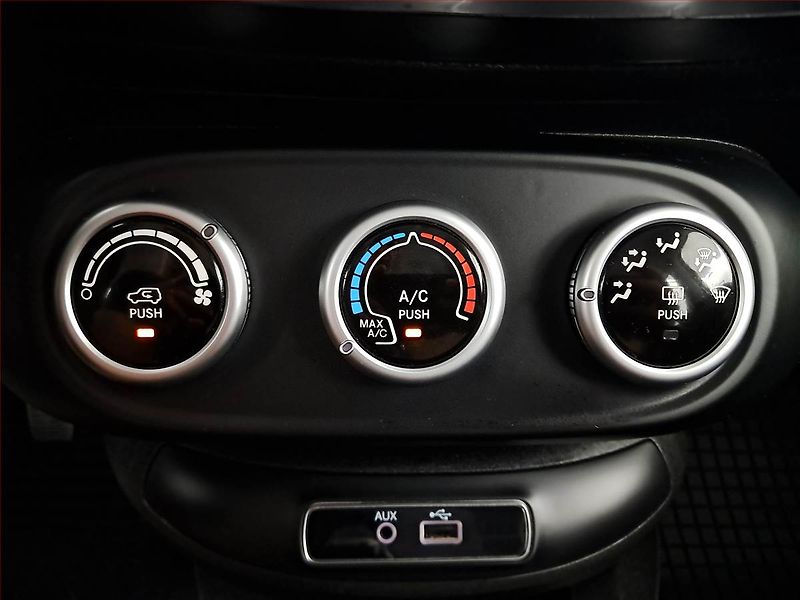 Fiat 500X (2016) 1.6 MultiJet, ČR,1.maj - fotka 13 z 17