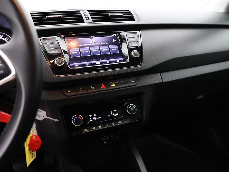 Škoda Fabia 1,0 Aut.klima Tempomat - fotka 15 z 25