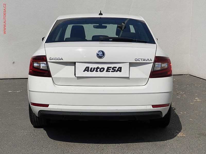 Škoda Octavia (2019) 1.6 TDi, ČR, Style, LED - fotka 5 z 17